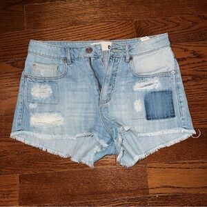 Garage “festival short” distressed jean shorts light blue. Size 5